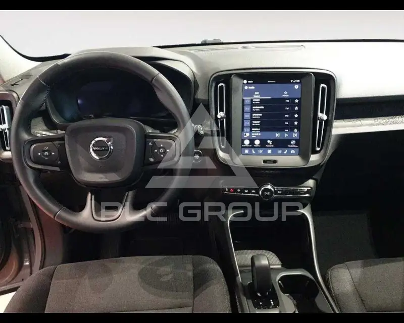 2024 Volvo XC40
