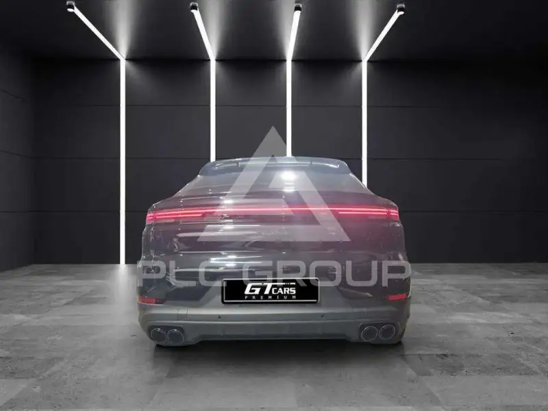 2024 Porsche CAYENNE