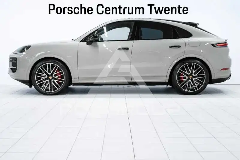2024 Porsche Cayenne