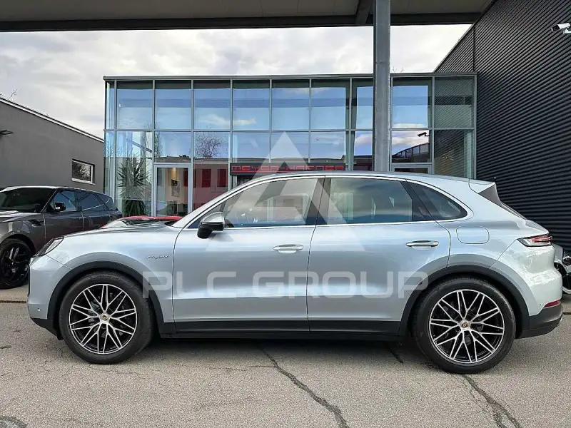 2024 Porsche Cayenne
