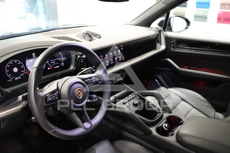 2024 Porsche Cayenne