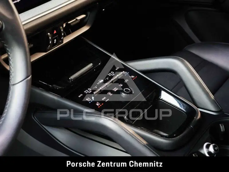 2024 Porsche Cayenne