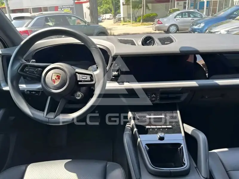 2024 Porsche Cayenne