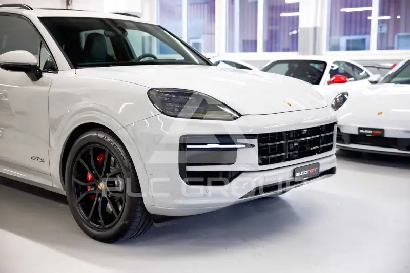 2024 Porsche Cayenne