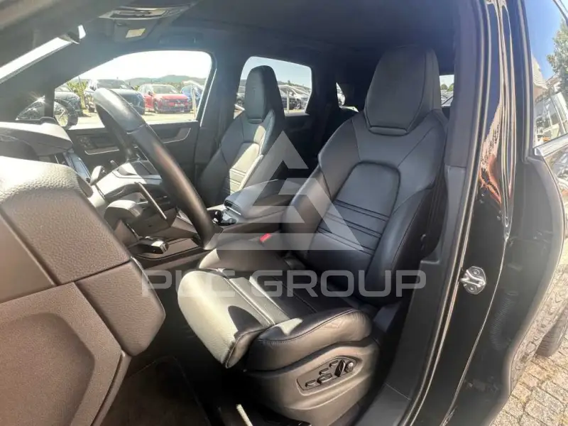 2024 Porsche Cayenne