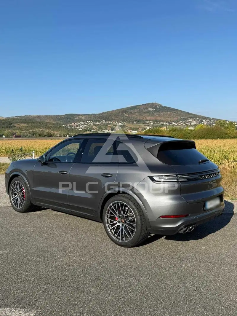 2024 Porsche Cayenne