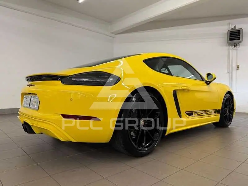 2024 Porsche Cayman