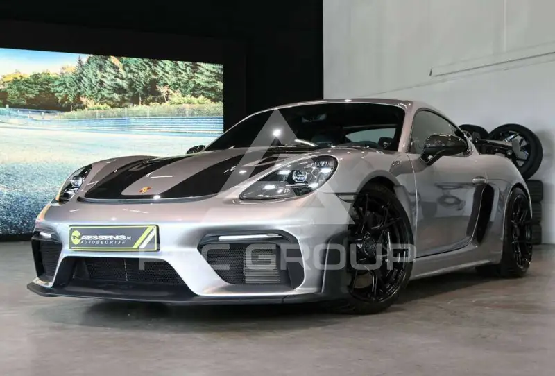 2024 Porsche Cayman