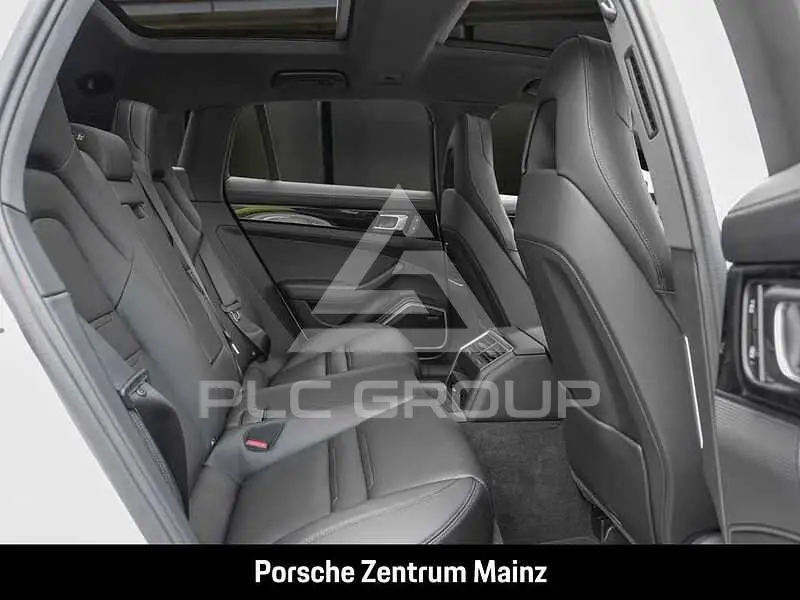 2024 Porsche Panamera