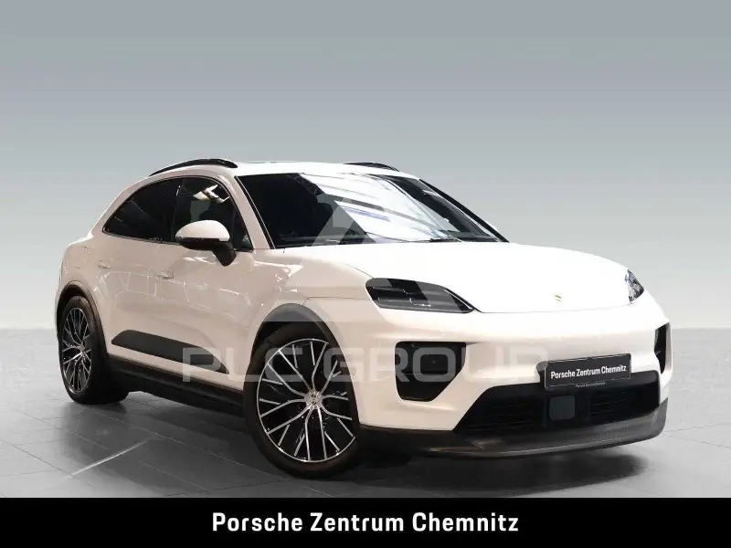 2024 Porsche MACAN