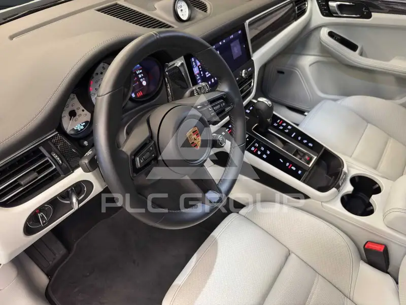 2024 Porsche MACAN