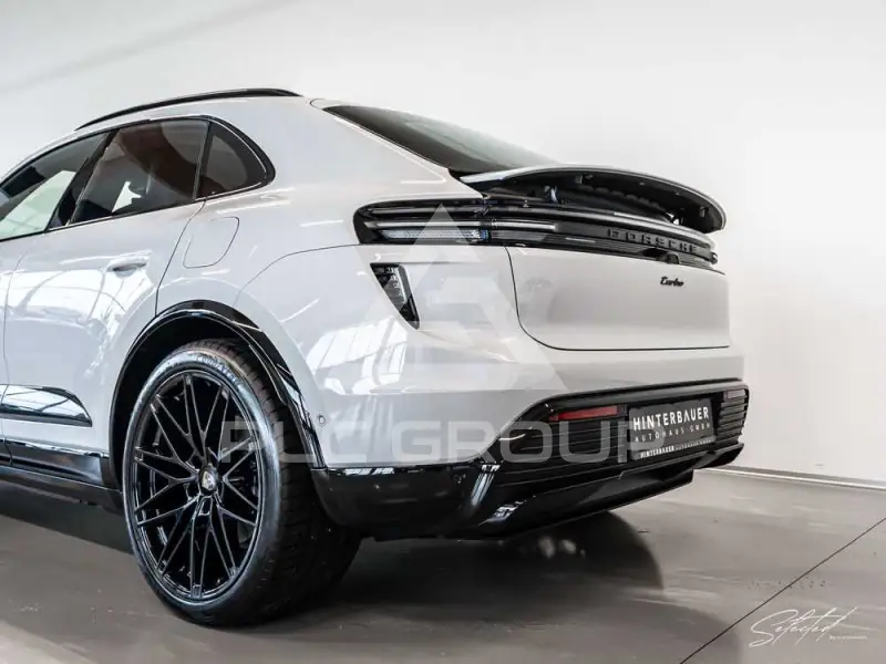 2024 Porsche MACAN