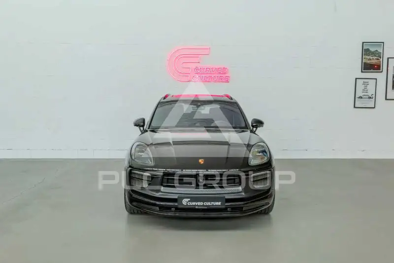 2024 Porsche MACAN
