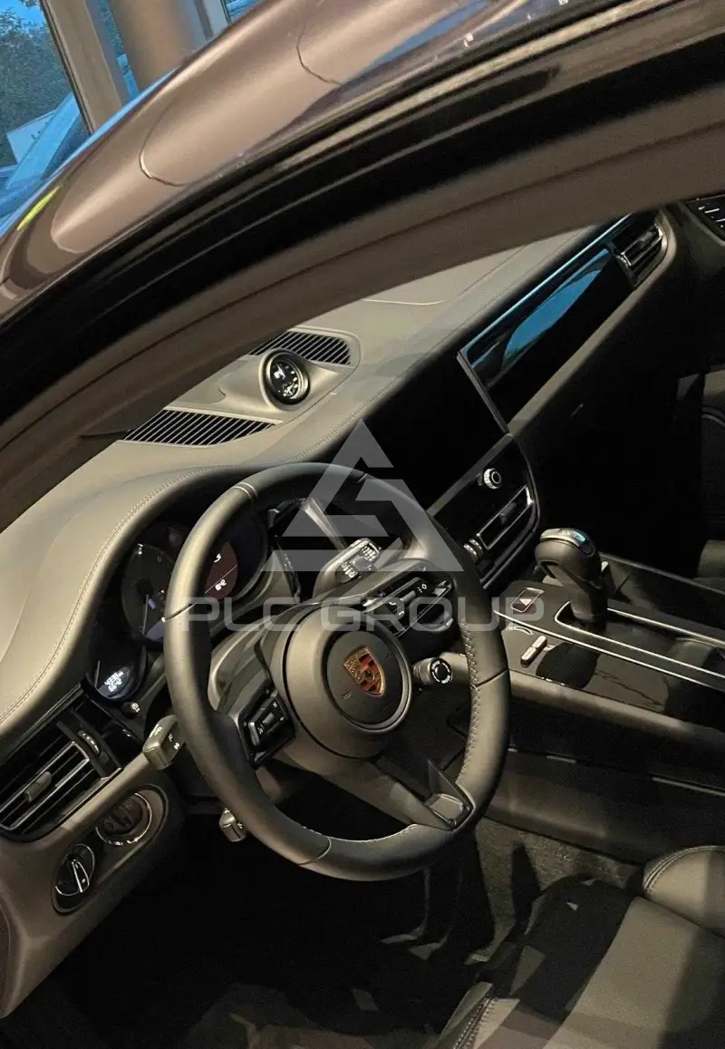 2024 Porsche MACAN