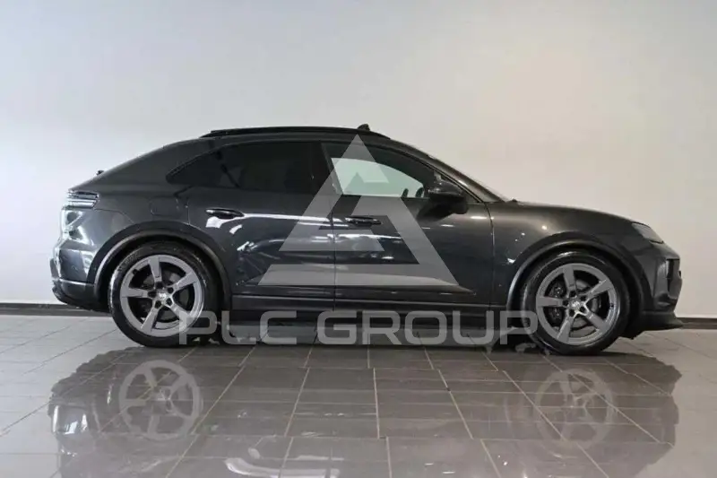 2024 Porsche MACAN