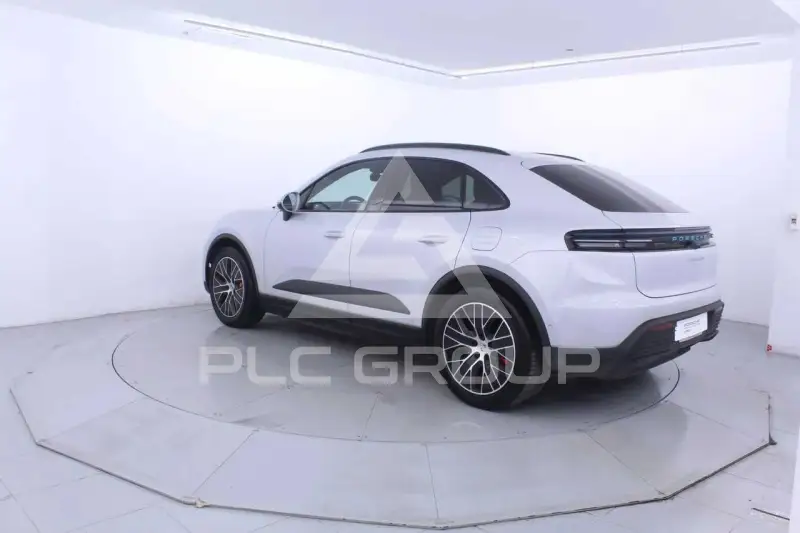 2024 Porsche MACAN