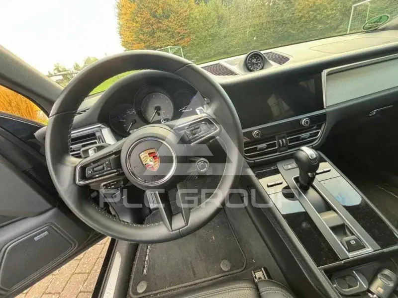 2024 Porsche MACAN