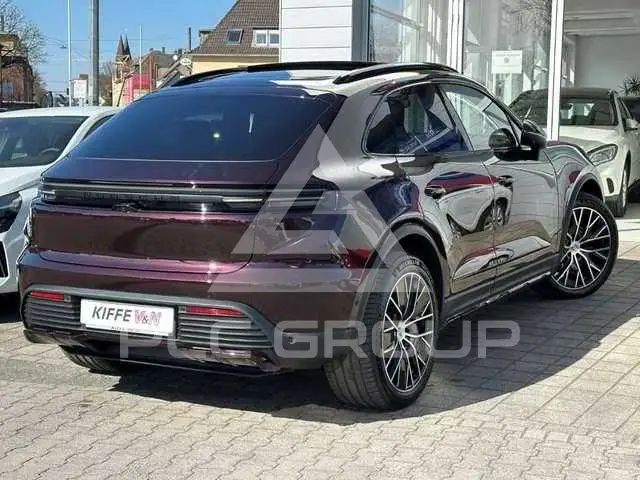 2024 Porsche MACAN