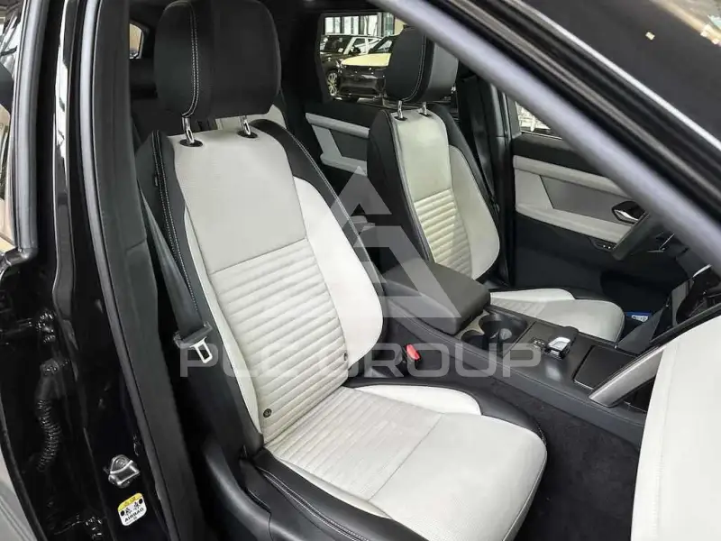 2024 Land Rover Discovery