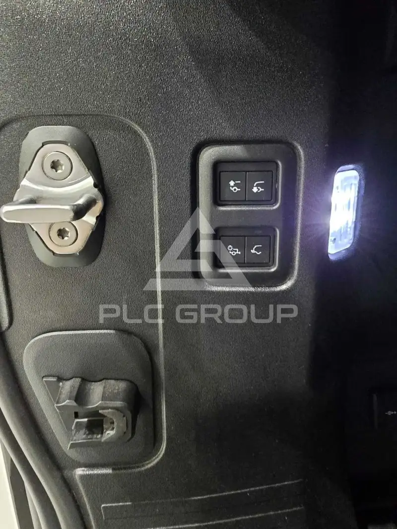 2024 Land Rover DEFENDER