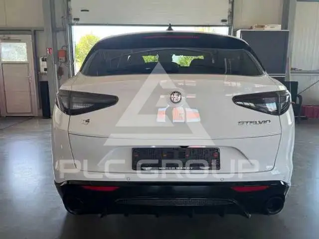 2024 Alfa Romeo Stelvio