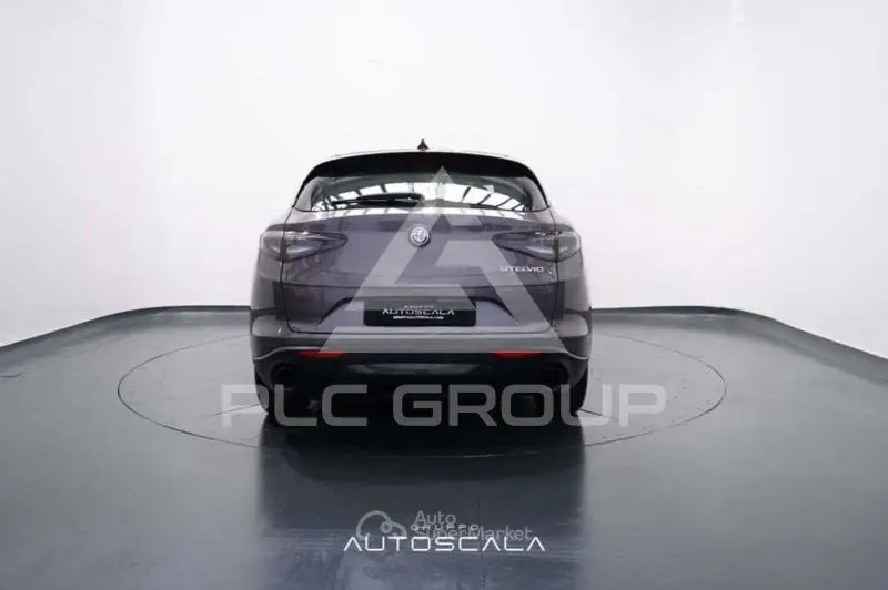 2024 Alfa Romeo Stelvio