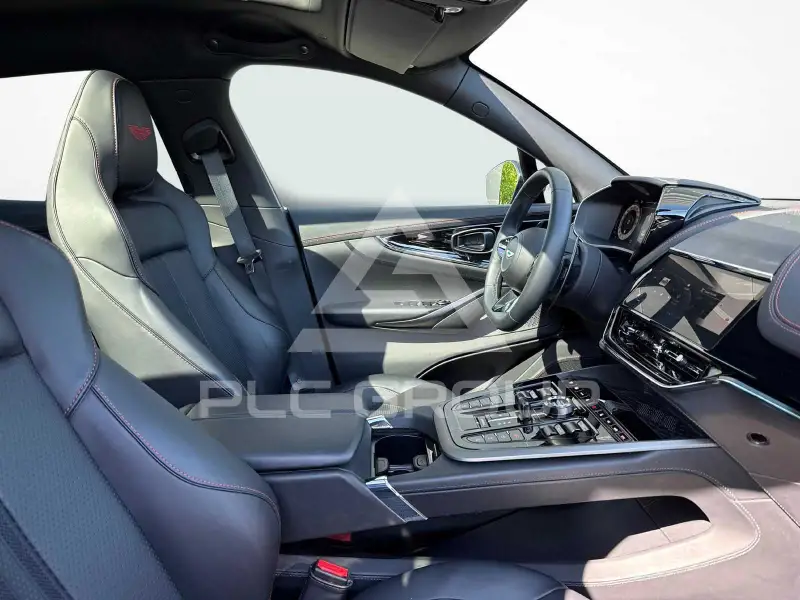 2024 Aston Martin DBX