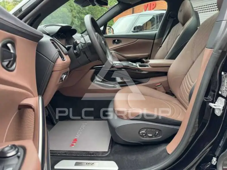 2024 Aston Martin DBX