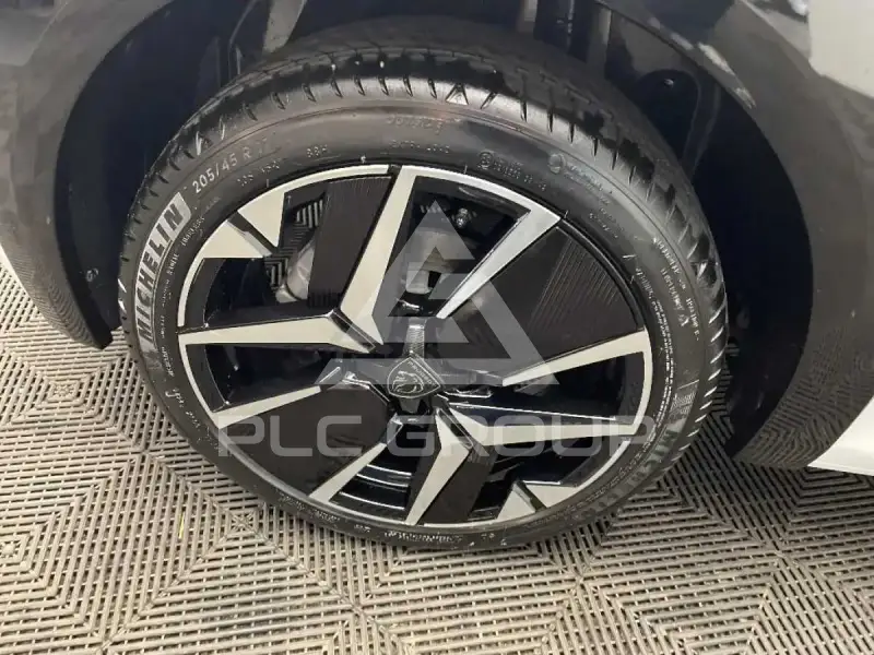 2024 Peugeot 208