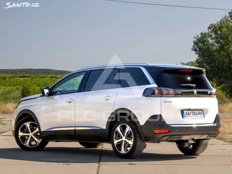 2024 Peugeot 5008