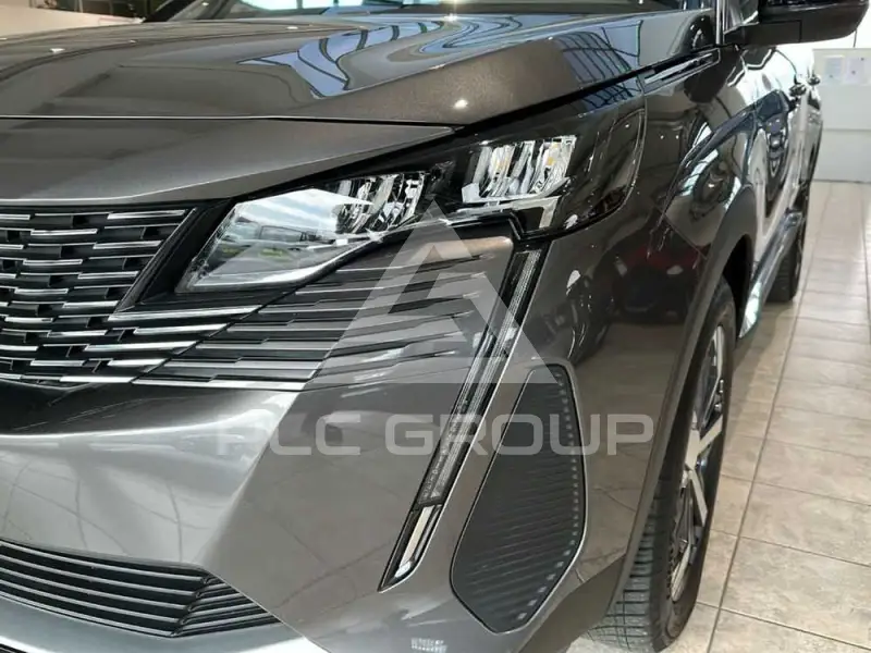 2024 Peugeot 5008