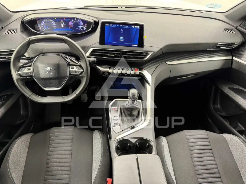 2024 Peugeot 5008