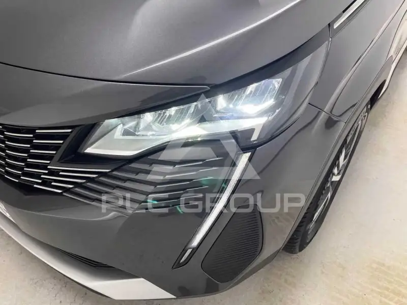 2024 Peugeot 5008