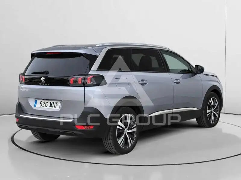 2024 Peugeot 5008