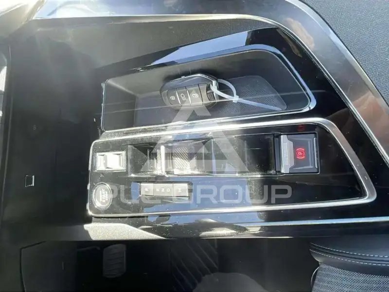 2024 Peugeot 5008