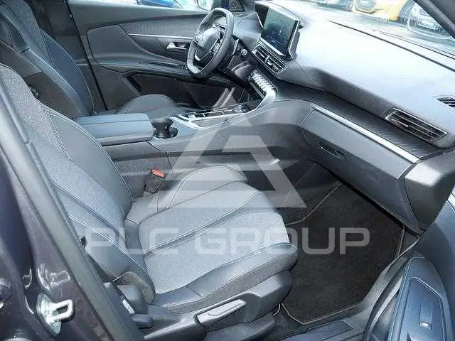 2024 Peugeot 5008