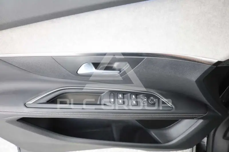 2024 Peugeot 5008
