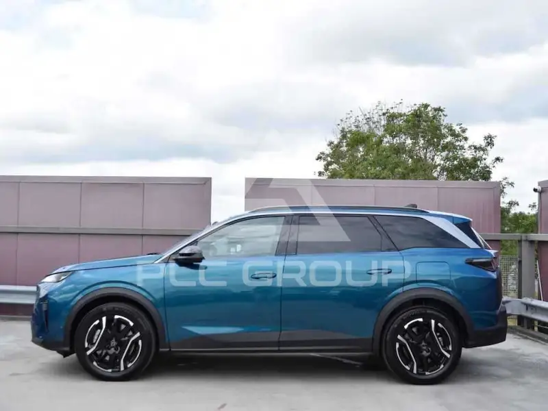 2024 Peugeot 5008