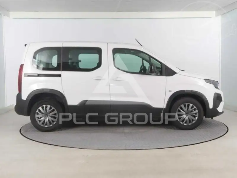 2024 Peugeot Rifter