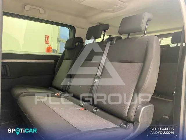 2024 Peugeot Traveller