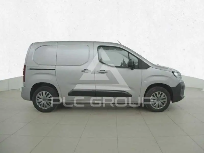 2024 Peugeot Partner