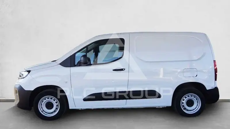 2024 Peugeot Partner