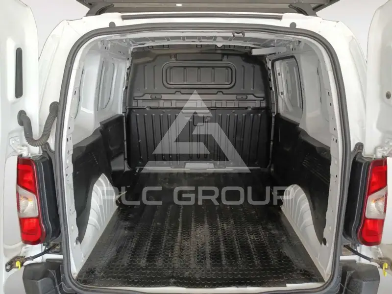 2024 Peugeot Partner