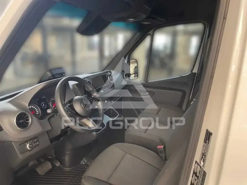 2024 Mercedes Benz Sprinter
