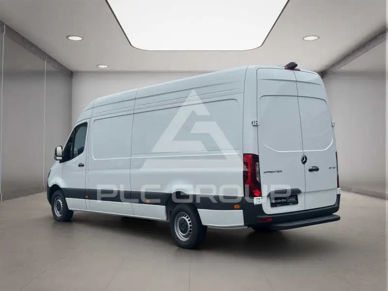2024 Mercedes Benz Sprinter