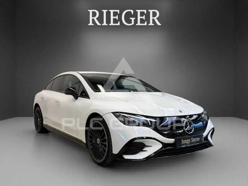 2024 Mercedes Benz EQE