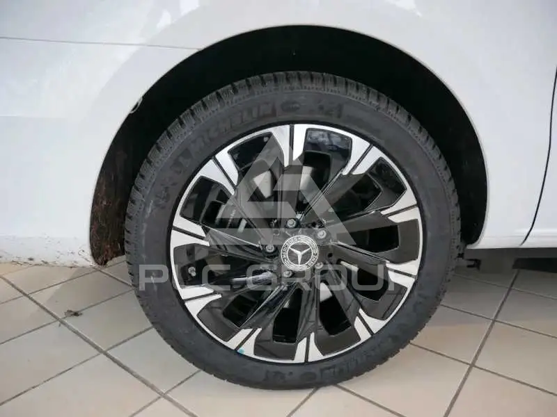 2024 Mercedes Benz V