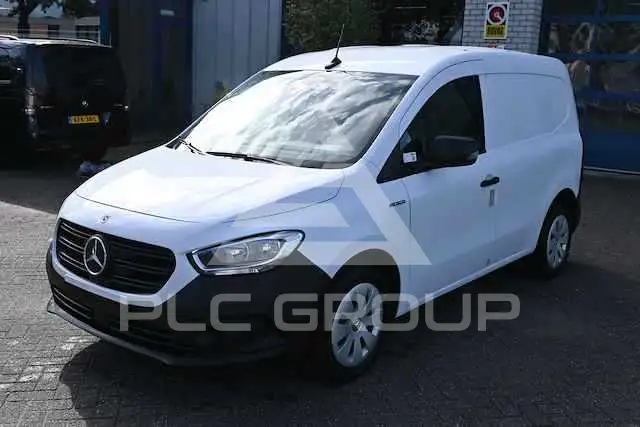 2024 Mercedes Benz EQT