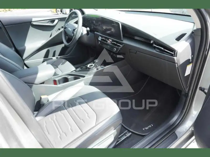2024 KIA Niro