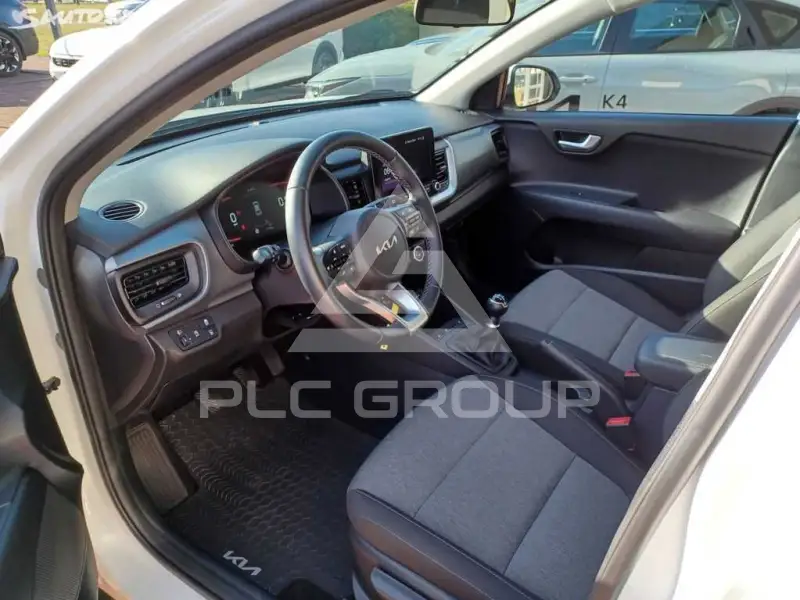 2024 KIA Stonic
